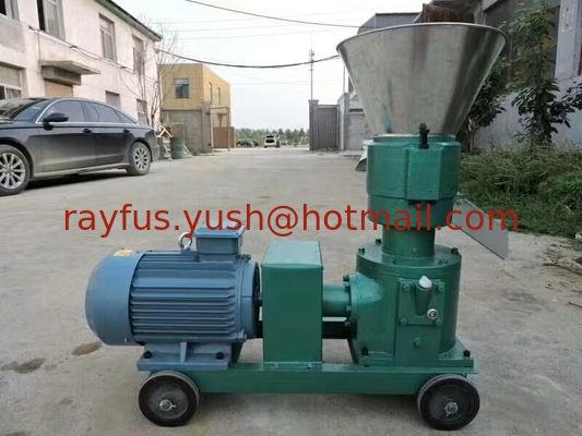 Machine à broyer les fourrages de paille, pour couper les fourrages d'herbe, pour la fabrication d'aliments pour animaux fournisseur